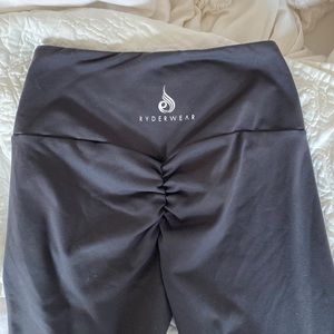 NWOT Ryderwear leggings in size small